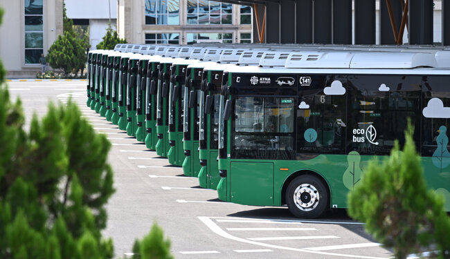 Prezident yeni elektrik avtobuslarına mindi - Fotolar