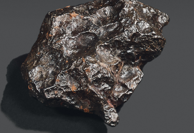 XIX əsrin 364 kiloqramlıq meteoriti hərraca çıxarılacaq