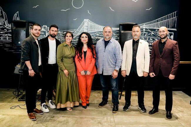 Dr.Aygün Ay və Cahangir Kərimzadənin təşəbbüsü ilə şəhid və qazı ailələri üçün səhər yeməyi təşkil olunub