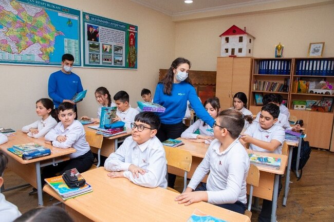 E.Həbibullayev: "Bu kitabda qələbəmiz haqqında, prezident İlham Əliyevin siyasəti haqqında uşaqların anlaya biləcəyi tərzdə, sadə formada məlumat