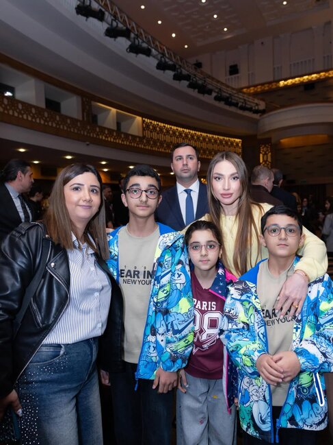 Prezidentin qızı və gəlininin film təqdimatından - Fotoları