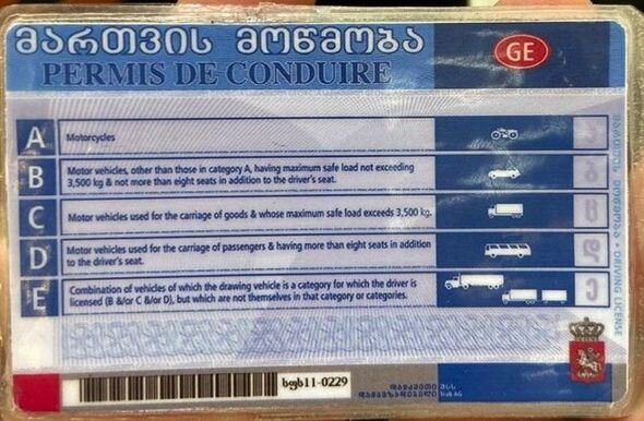 Bakıda saxta sürücülük vəsiqəsi hazırlayan şəxslər tutuldu - FOTOLAR