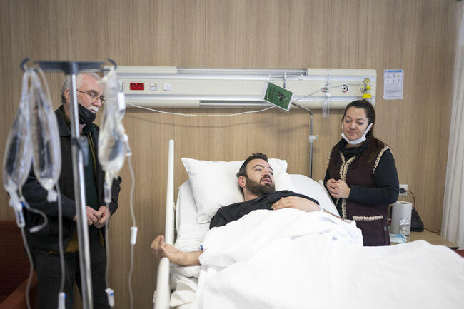 Dağıntılar altında 12 zeytunla 32 saatlıq həyat mübarizəsi... - FOTO