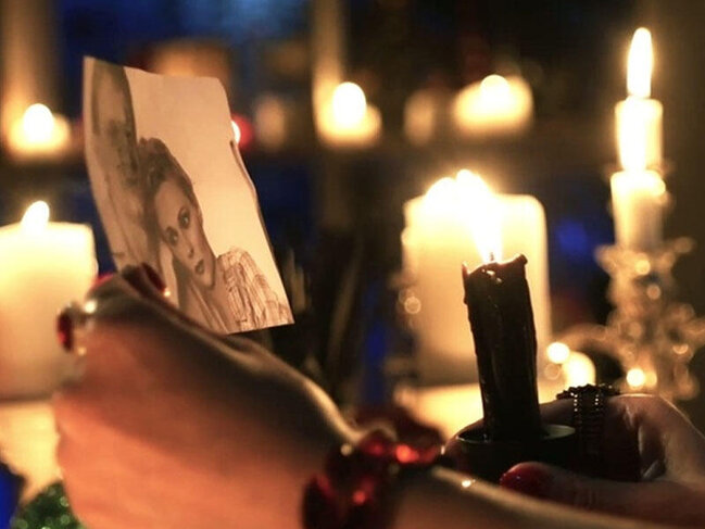 Gənc qızın ŞOK ƏMƏLLƏRİ: "Ərin başqa qadın yanına getməsin deyə..." - TƏFƏRRÜAT