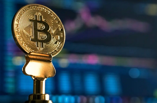 "Bitcoin" tarixi maksimumunu yenilədi