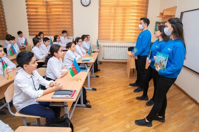 E.Həbibullayev: "Bu kitabda qələbəmiz haqqında, prezident İlham Əliyevin siyasəti haqqında uşaqların anlaya biləcəyi tərzdə, sadə formada məlumat