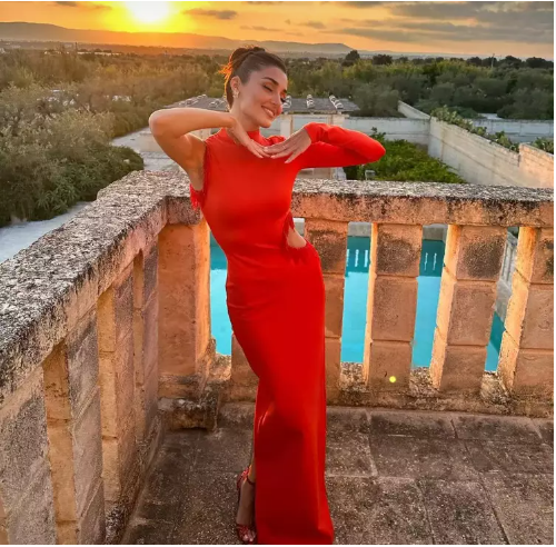 Hande Erçəlin tərzinin qiyməti məlum oldu - FOTOLAR