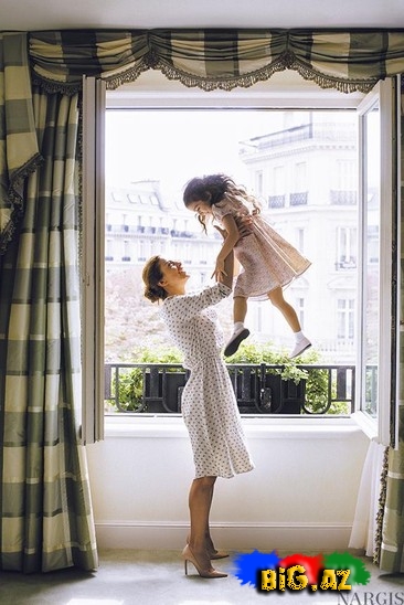 Aida Mahmudova və qızı Parisdən - FOTO