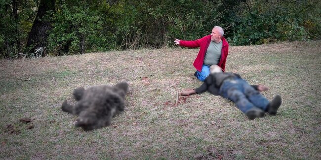 Qonşunun qışqırıq səsinə qaçdı,gördükləri qarşısında ŞOK OLDU -FOTO