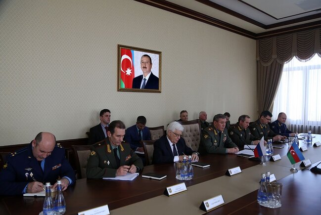 Azərbaycan və Rusiya Baş Qərargah rəisləri görüşdü - VİDEO