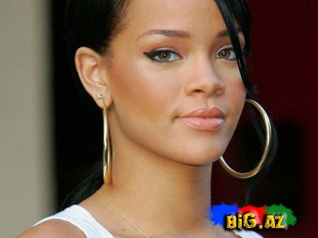 Rihannadan Super Fotolar 2ci hissə