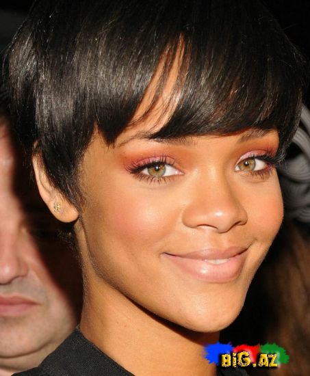 Rihannadan Super Fotolar 2ci hissə