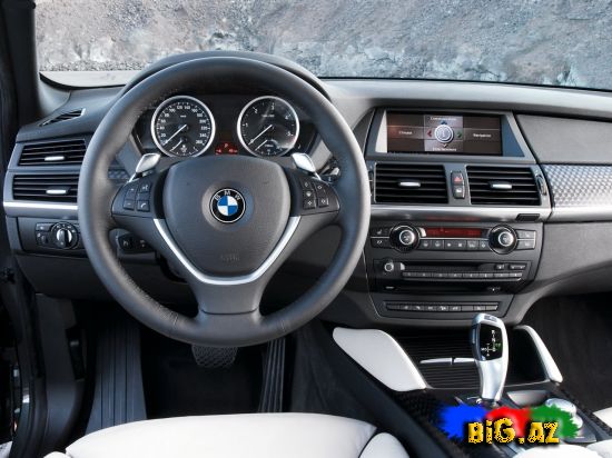 Son model BMW X6 