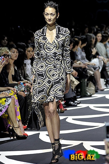 Baharın klassik dəbi - FOTO