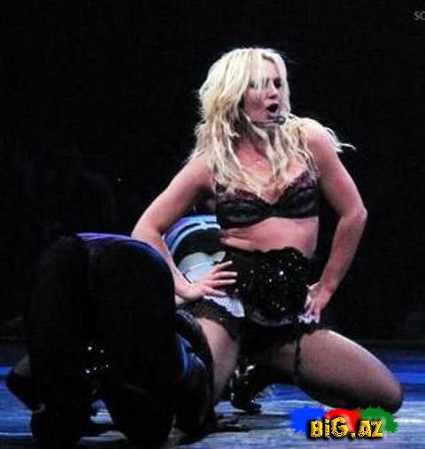 Britney Spearsın dönüşü 'möhtəşəm' oldu... 