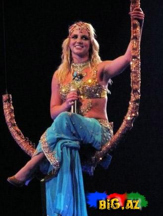 Britney Spearsın dönüşü 'möhtəşəm' oldu... 
