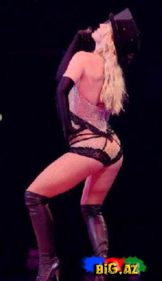 Britney Spearsın dönüşü 'möhtəşəm' oldu... 