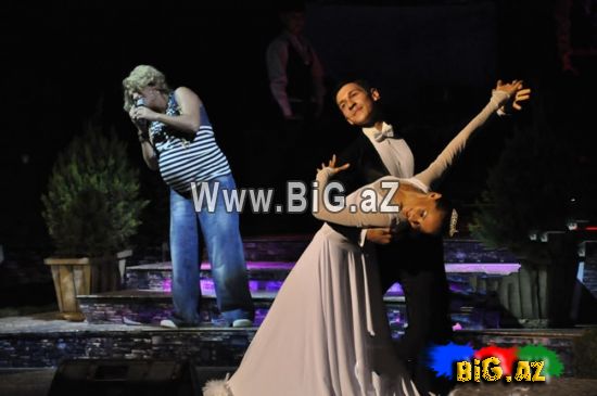Röya-nın Ulduz Nağılı konsertindən exclusive şəkillər