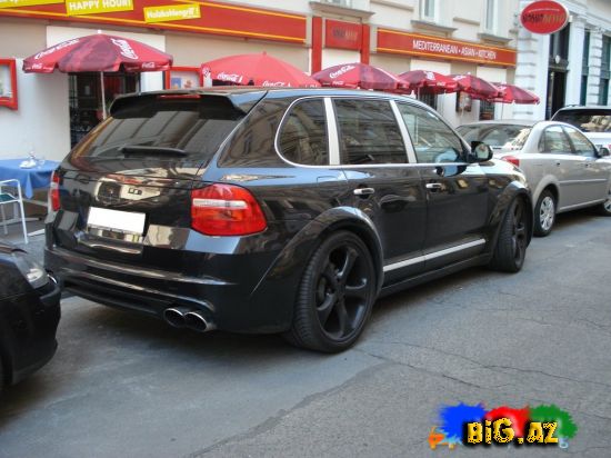 Porsche Cayenne MAGNUM