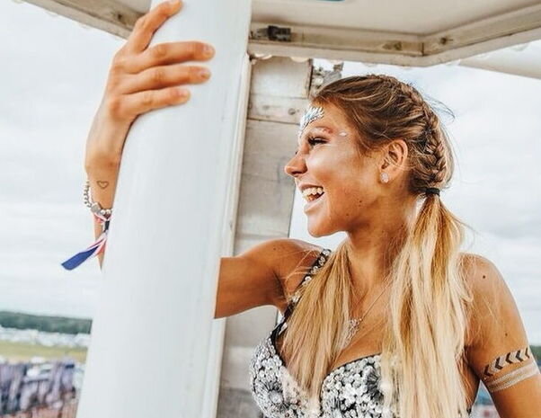 "Instagram" ulduzu anoreksiyadan öldü - FOTO