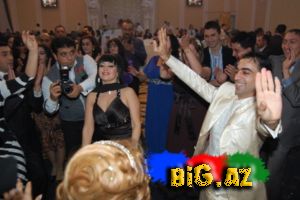 Rəqqas İlham Kərimli subaylığa son qoydu