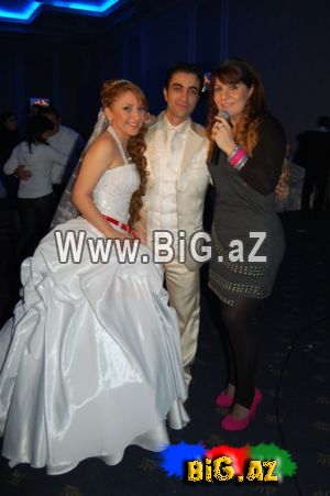 Rəqqas İlham Kərimli subaylığa son qoydu