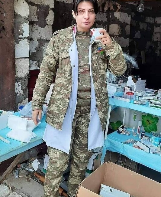 Cəbhədə olan BU QADIN QƏHRƏMANIMIZI siz də tanıyın - FOTO