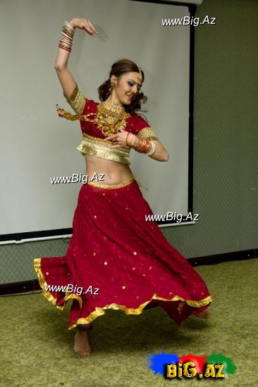 Oksana Rəsulova (Fotolar)