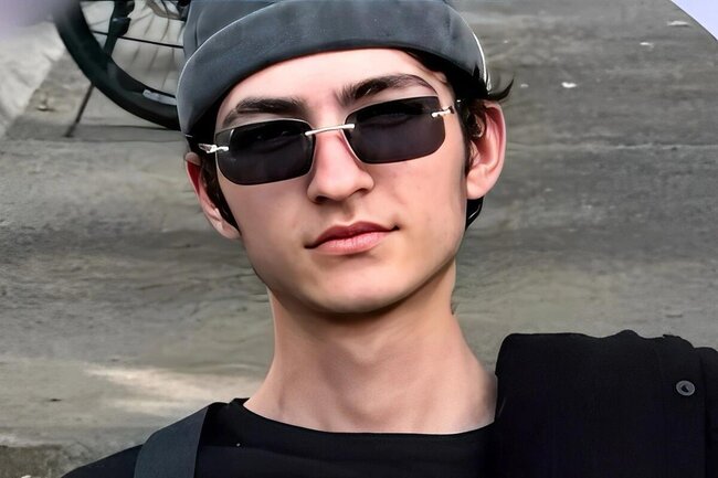 .
