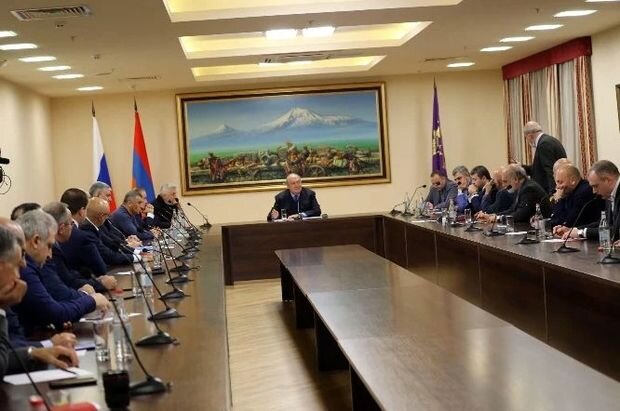 Ermənistan prezidenti: "Bir neçə müharibədə məğlub olduq və bütün sahələrdə böhran yaşayırıq"