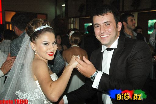 Xəzər TV - nin aparıcısı Lalə Əlimuxtarovanın bacısının toyundan Fotoşəkillər