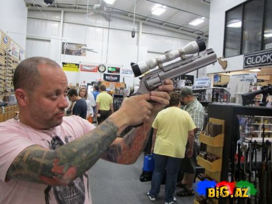 ABŞ`da silah bazarlığı