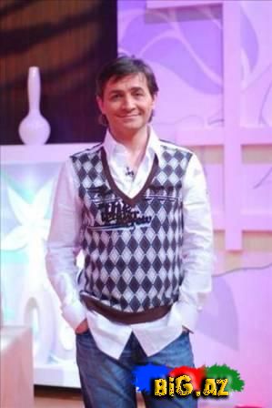 Məşhurlar hansı məktəbdən məzun