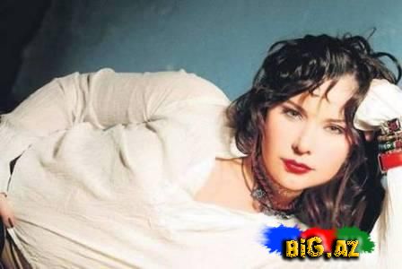 Məşhurlar hansı məktəbdən məzun