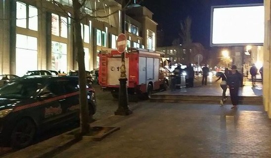 28 Mall-da bomba həyəcanı: insanlar təxliyə edildi - FOTOLAR