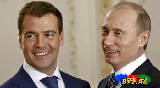 Medvedev və Putin 2011-i dans edərək qarşıladılar