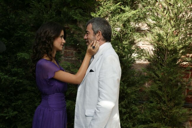 "Aşkı memnu" 11 il sonra yenidən gündəm oldu - FOTO