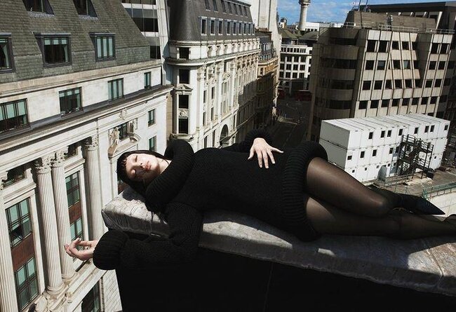 Dua Lipa fərqli obrazlarda - Fotosessiya