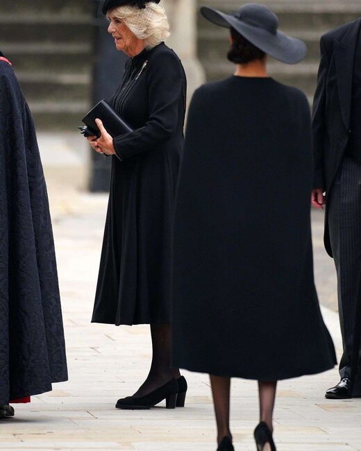 Kraliçanın dəfnində Diana izləri...