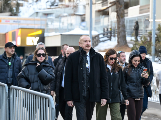 İlham Əliyev Ümumdünya İqtisadi Forumu çərçivəsində panel iclasda iştirak edib