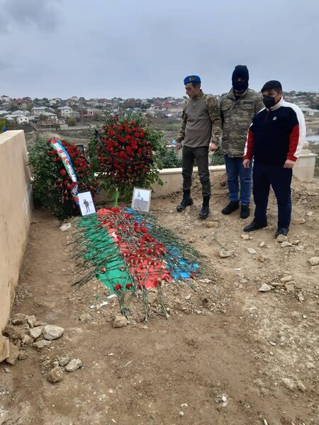 İnternatda böyüyən qəhrəmanımız məşhur FOTOLARından DANIŞDI