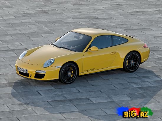 Porsche tamötürücülü 911 Carrera 4 GTS avtomobilini təqdim etdi
