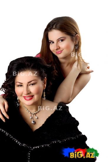 Aybəniz Haşımova & Aynişan Quliyeva |Pink Photosession|