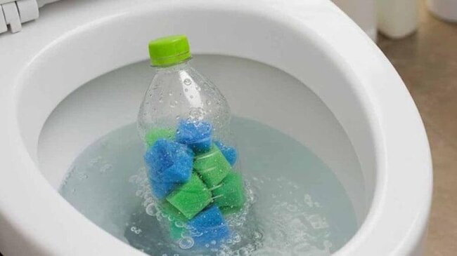 Santexniklərin "Plastik Butulka" hiyləsi: Unitaz təmizliyində inqilab