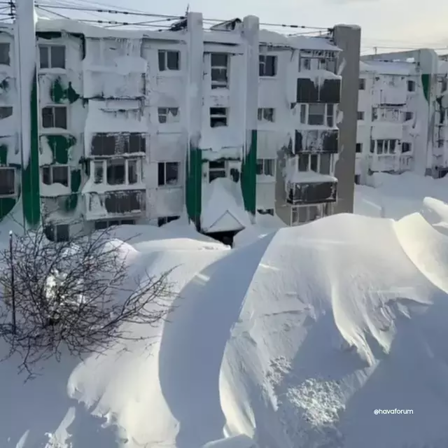 Son 30 ilin ƏN GÜCLÜ QARI! Binanın 4cü mərtəbəsinə çatdı - FOTOLAR