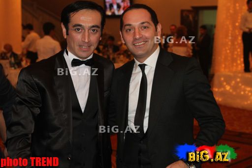 Emil Bədəlov ilin toyunu çaldırdı (Foto)