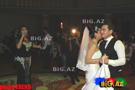 Emil Bədəlov ilin toyunu çaldırdı (Foto)