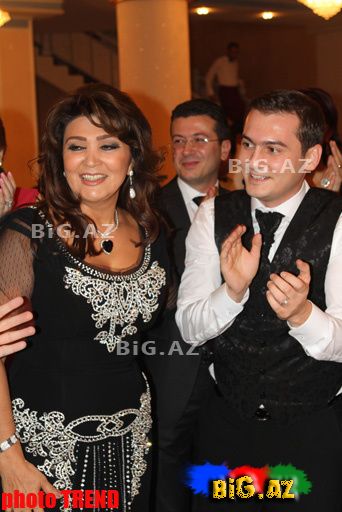 Emil Bədəlov ilin toyunu çaldırdı (Foto)