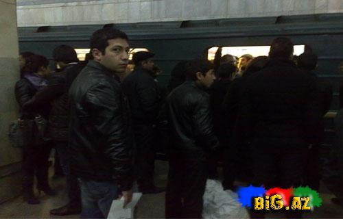 Bakı metrosunda növbəti hadisə (Foto)