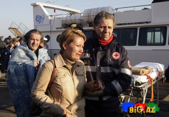 Gəmi batanda kapitan bu qızla əylənirmiş? - FOTO